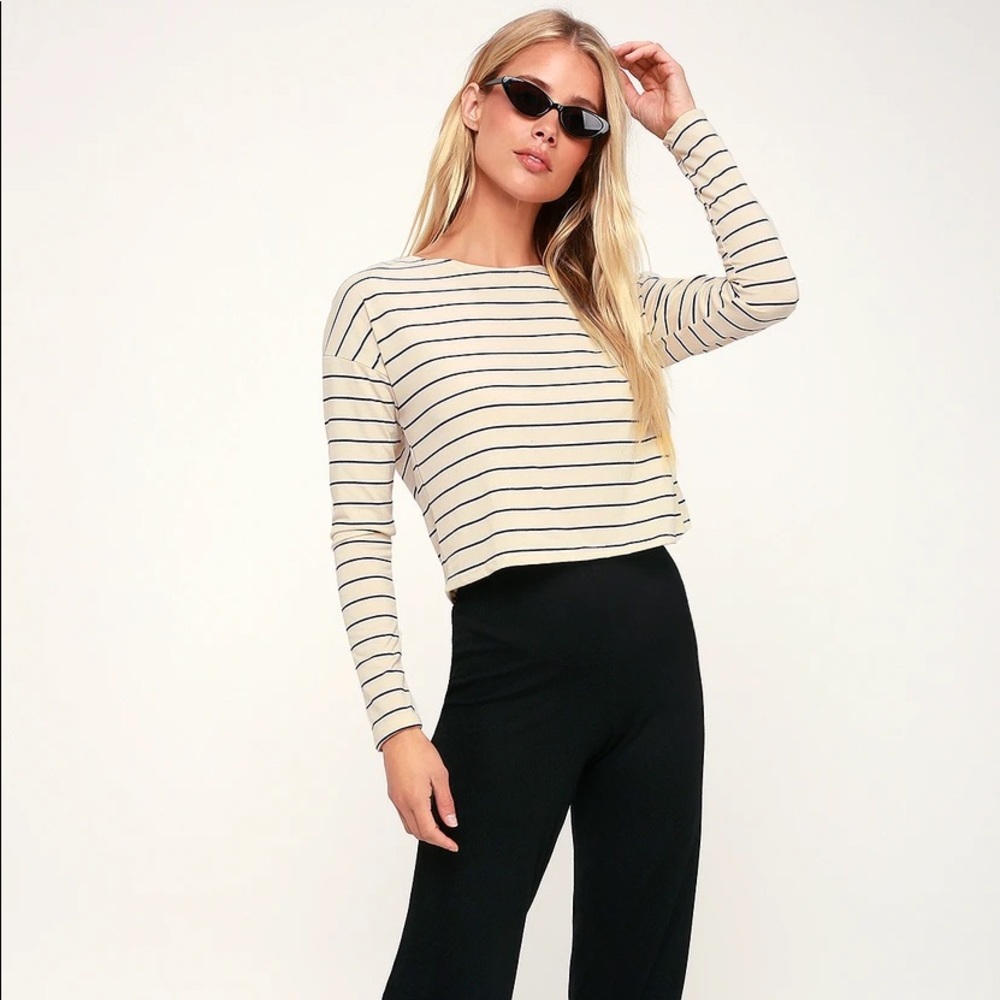 Long sleeve crop top